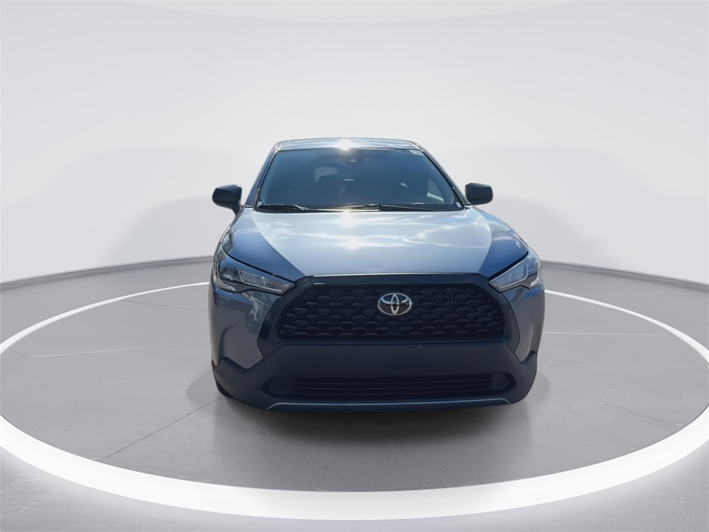 2022 Toyota Corolla Cross L photo 3