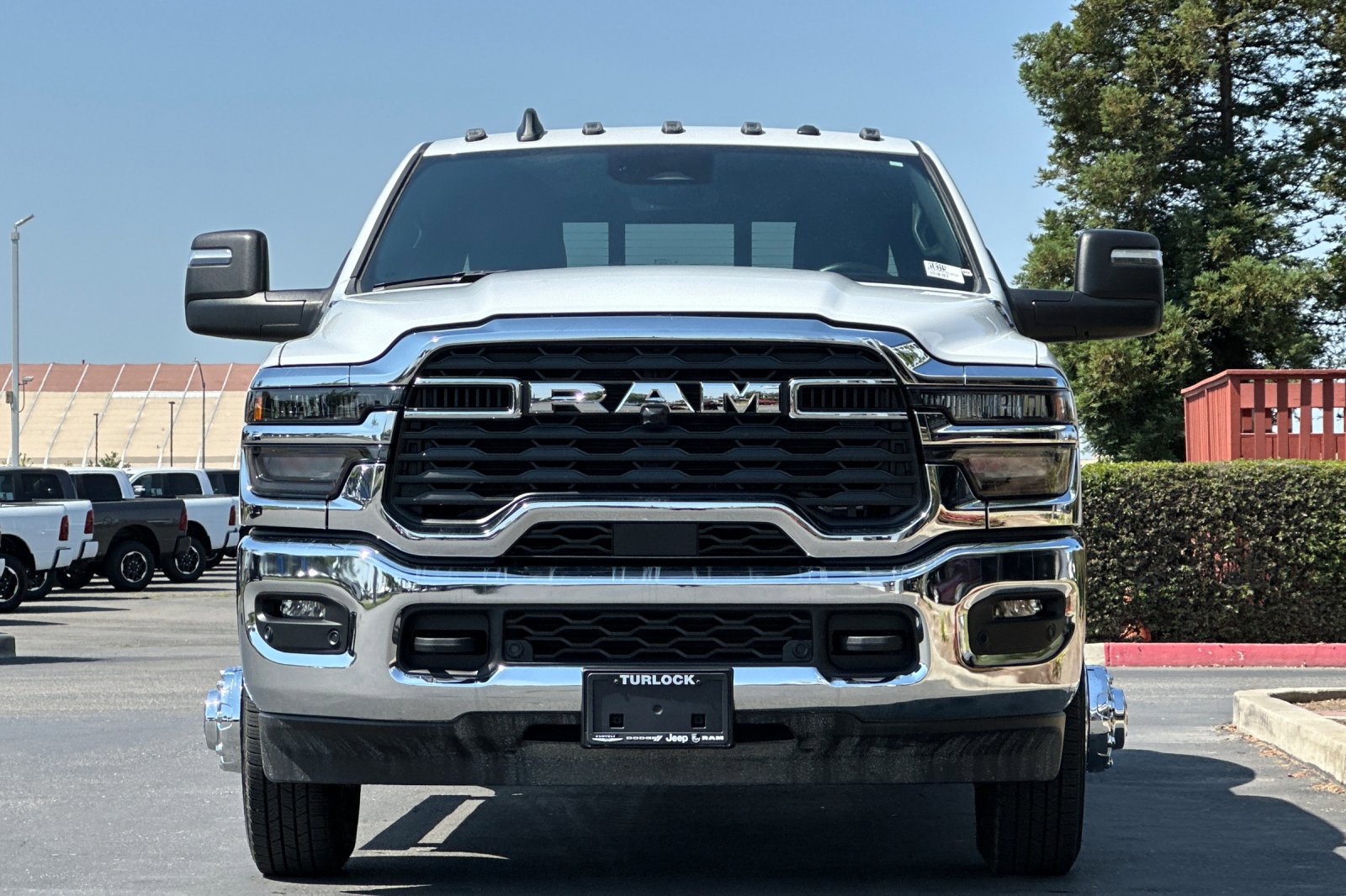 2025 Ram 3500 Tradesman photo 9