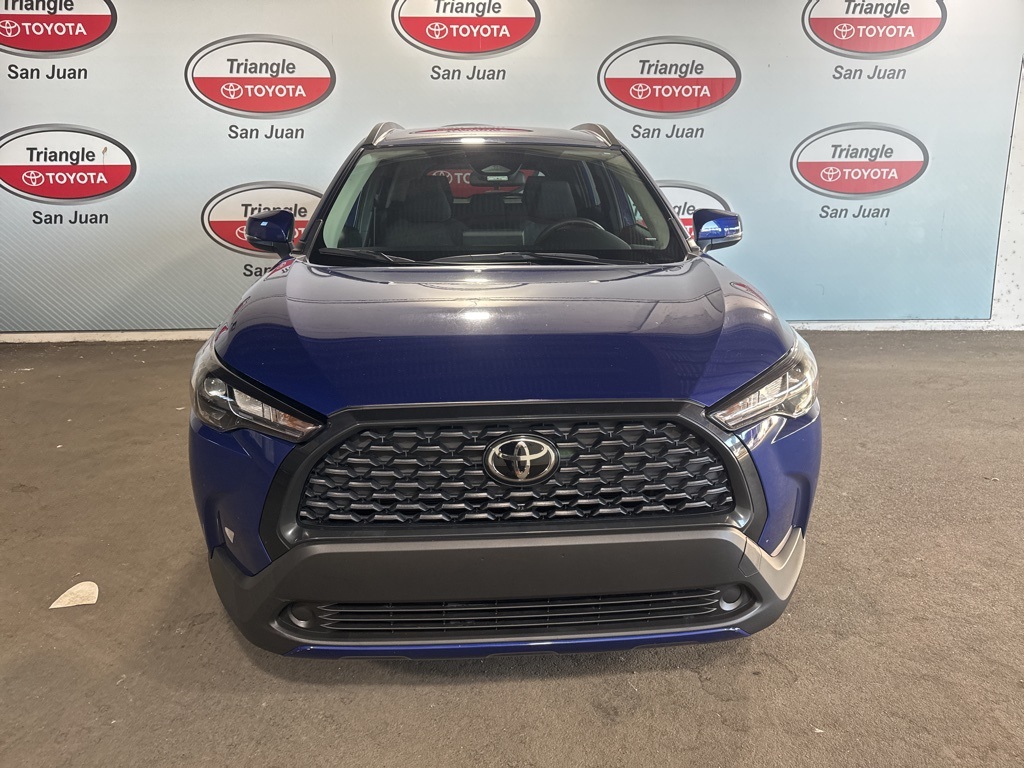 2024 Toyota Corolla Cross LE photo 2