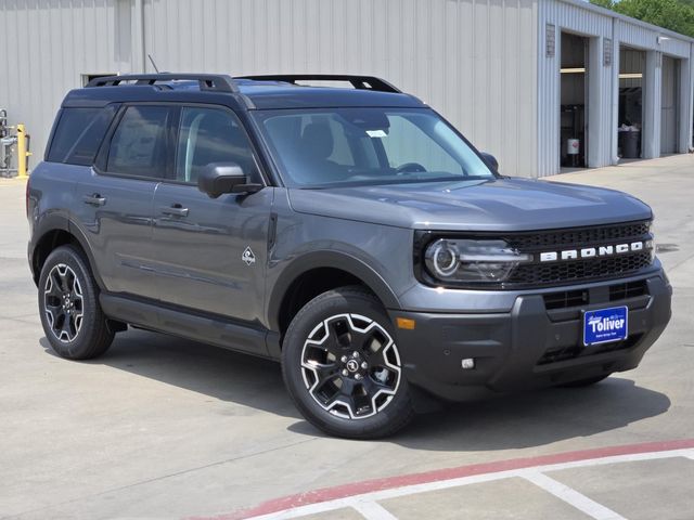 2025 Ford Bronco Sport Outer Banks photo 2