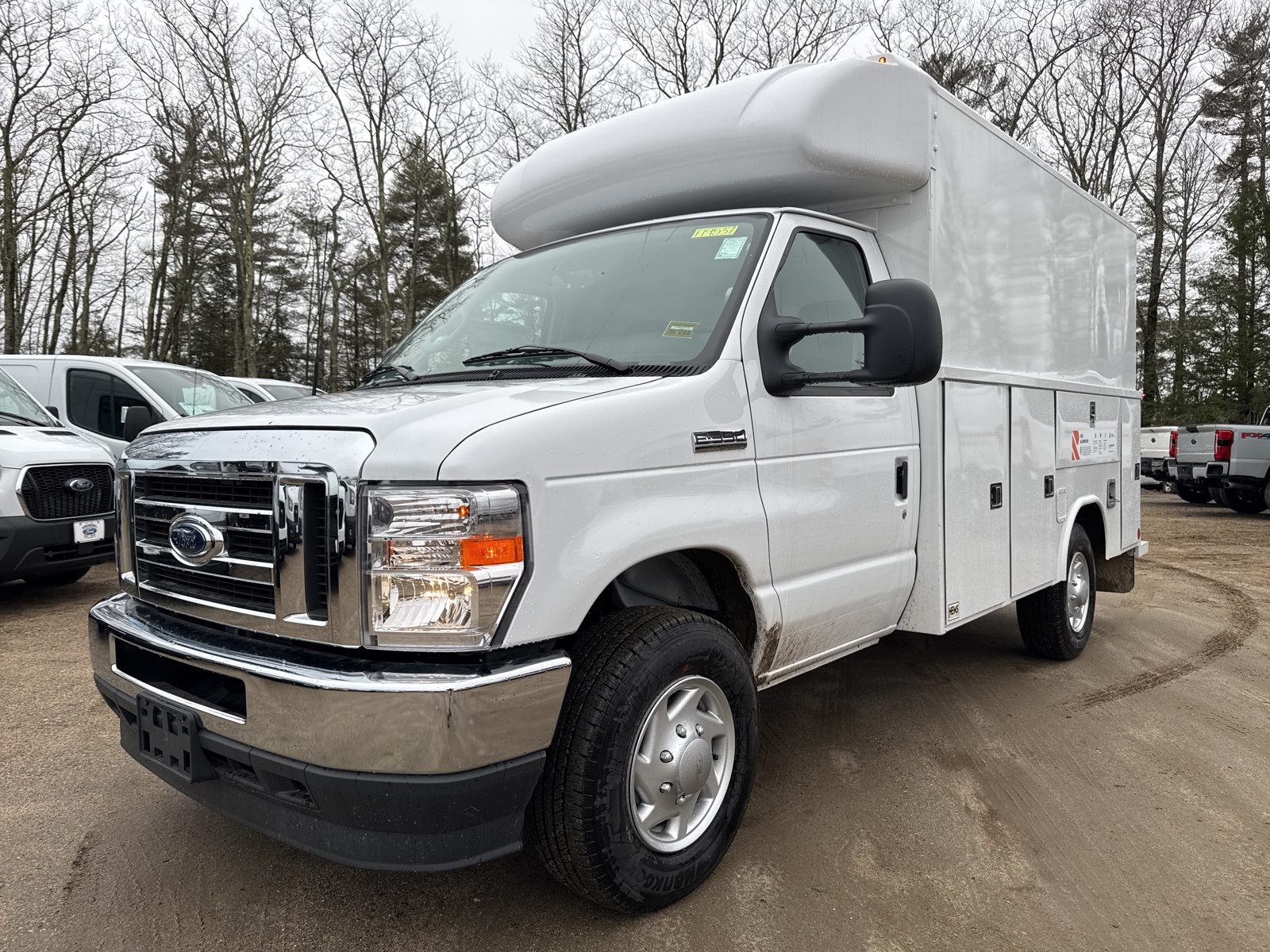 2025 Ford E-350 Base photo 2