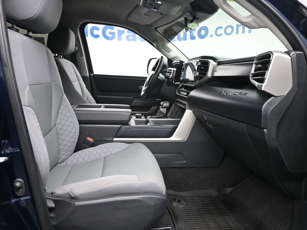 2023 Toyota Tundra SR5 photo 5