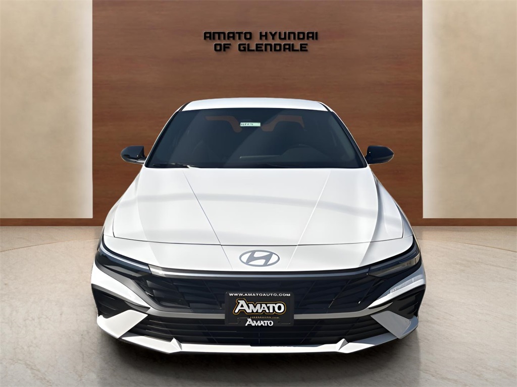 2025 Hyundai Elantra SEL Sport photo 5