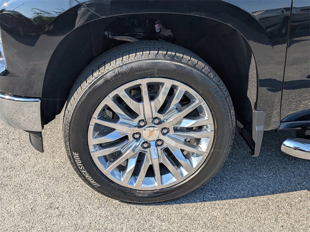 2026 Chevrolet Silverado 1500 LTZ photo 11