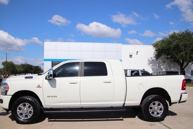 2023 Ram 2500 Laramie photo 7