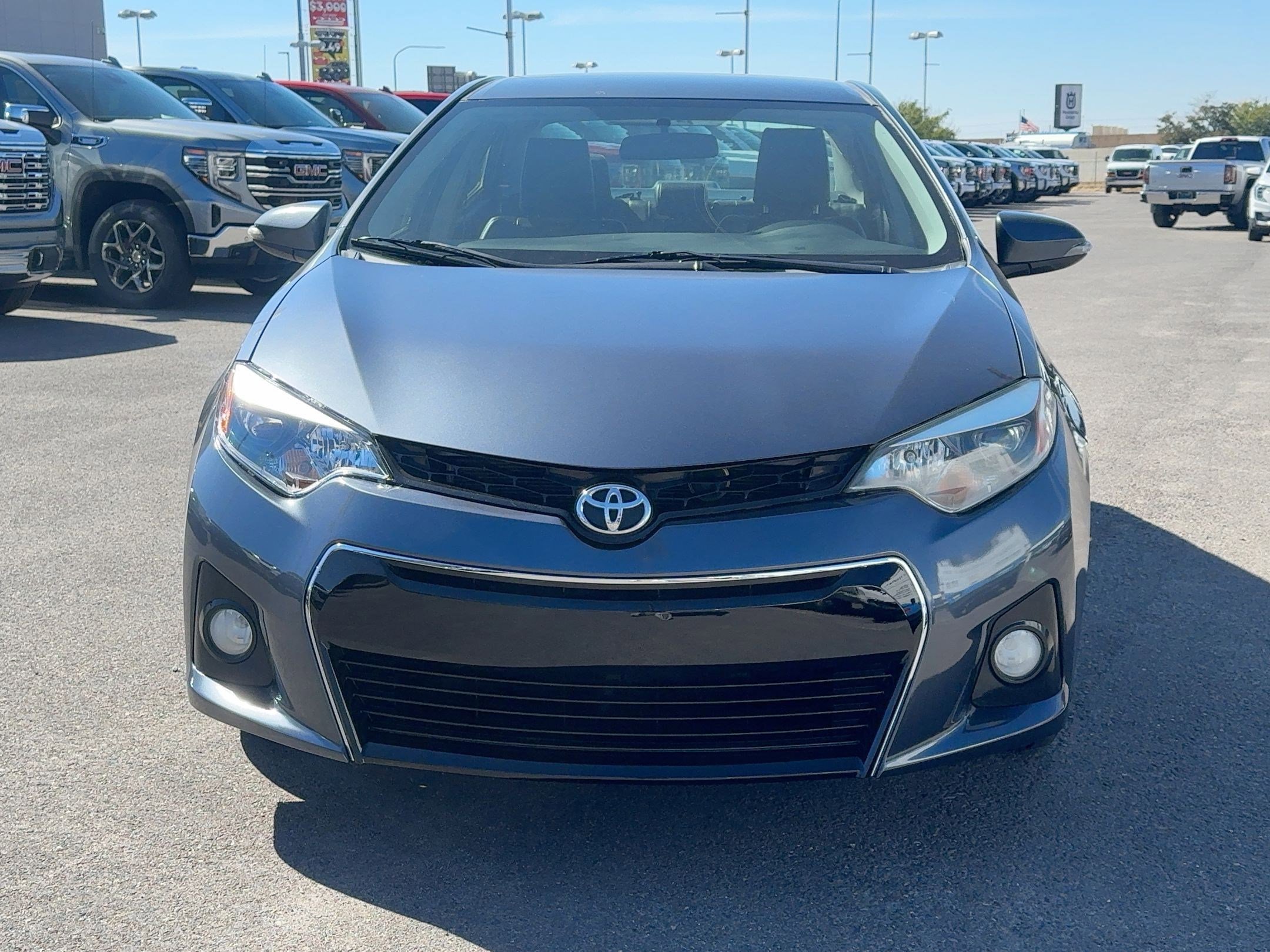 2016 Toyota Corolla S photo 8