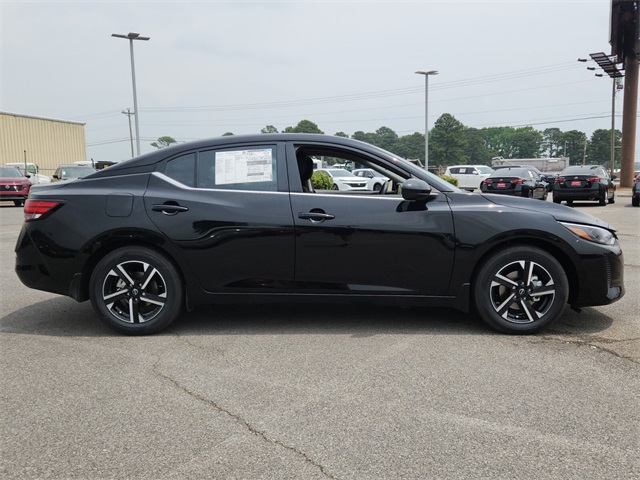 2025 Nissan Sentra SV photo 2