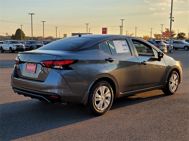 2025 Nissan Versa S photo 3