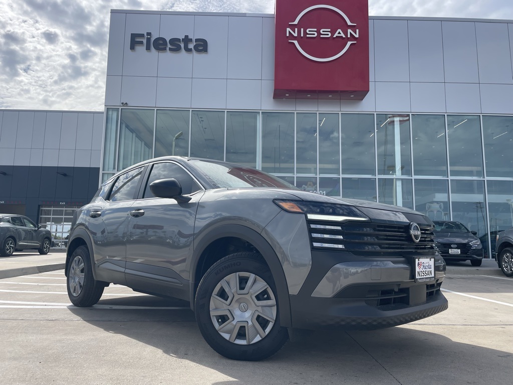 2025 Nissan Kicks S AWD's photo