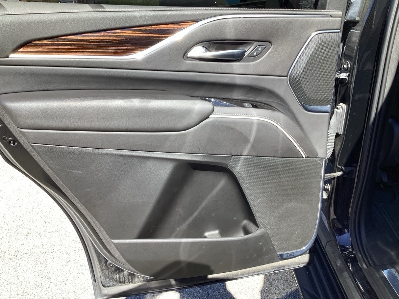 2021 Cadillac Escalade Premium Luxury photo 10