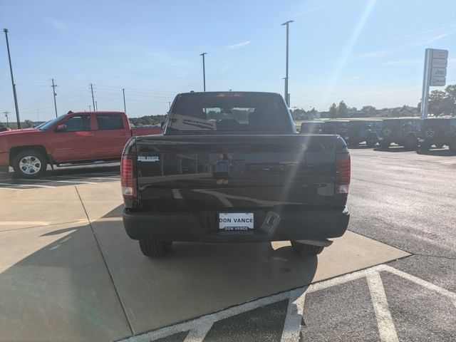 2024 Ram 1500 Classic Warlock photo 4
