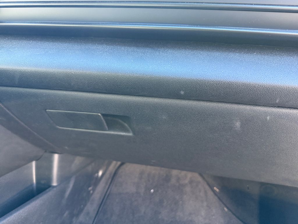 2025 Hyundai Elantra Hybrid Limited photo 23