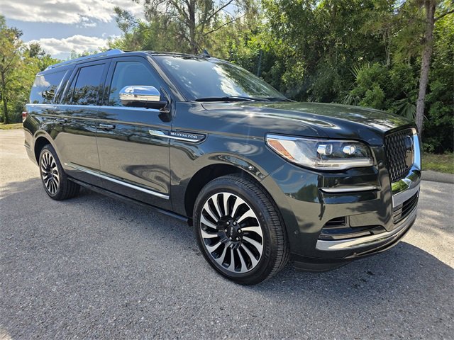 2023 Lincoln Navigator Black Label L's photo