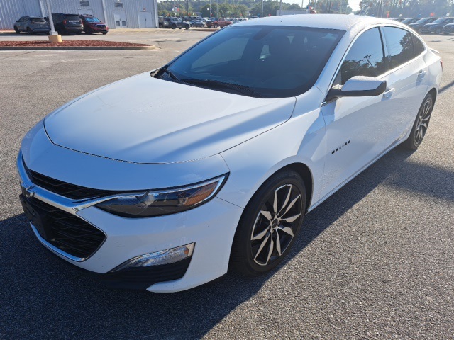 2021 Chevrolet Malibu RS photo 2