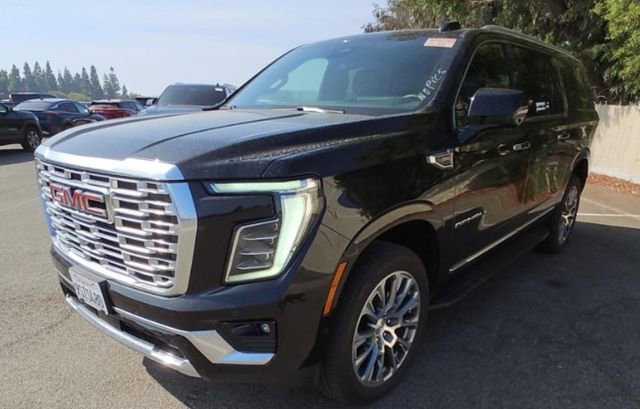 2025 Gmc Yukon XL Denali photo 2