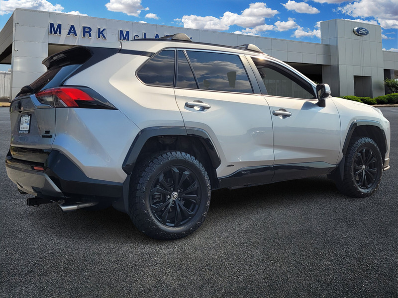 2022 Toyota RAV4 Hybrid SE photo 3
