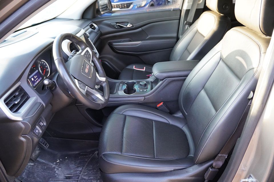 2022 Gmc Acadia SLT photo 3