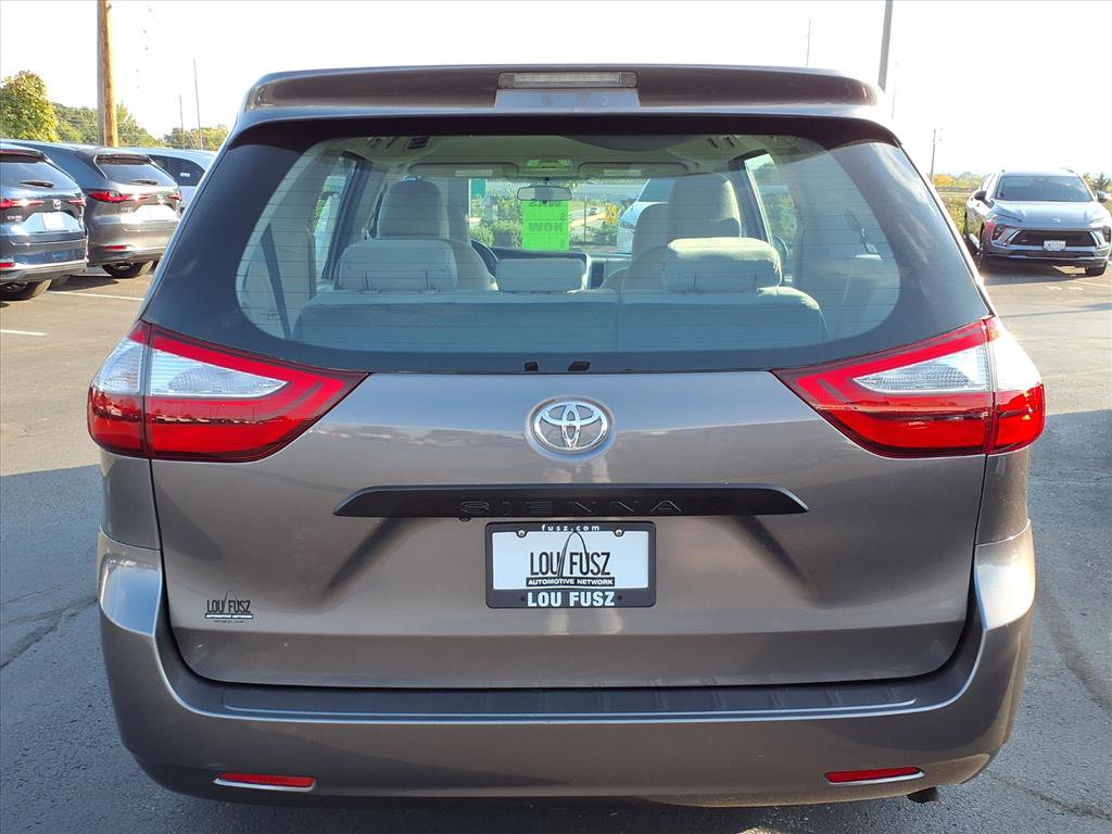 Used 2016 Toyota Sienna L with VIN 5TDZK3DC1GS704772 for sale in Creve Coeur, MO