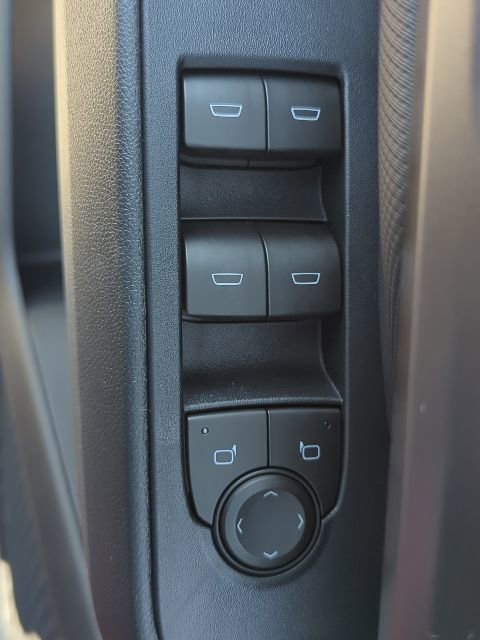 2026 Chevrolet Equinox EV 1LT photo 11