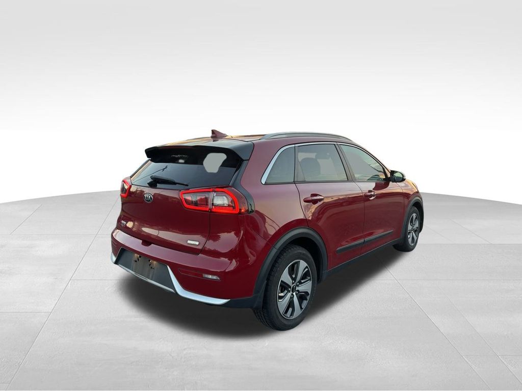 2017 Kia Niro EX photo 3