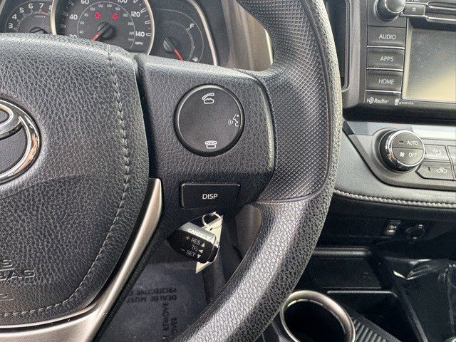 2015 Toyota RAV4 XLE photo 15