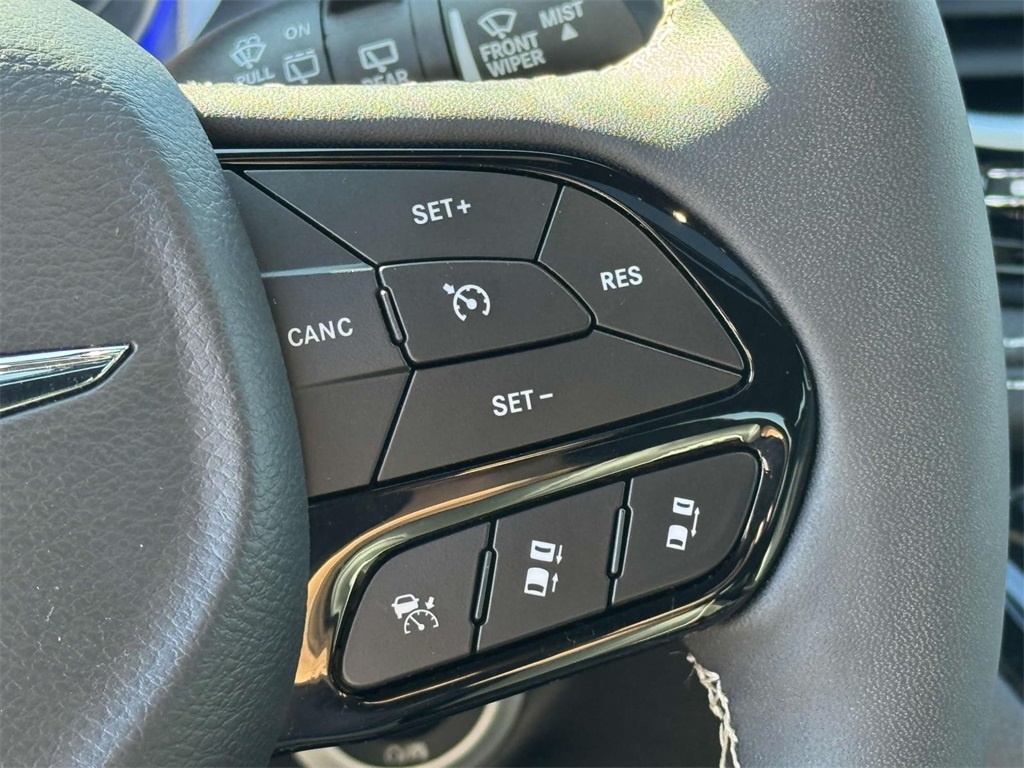 2025 Chrysler Pacifica Limited photo 20