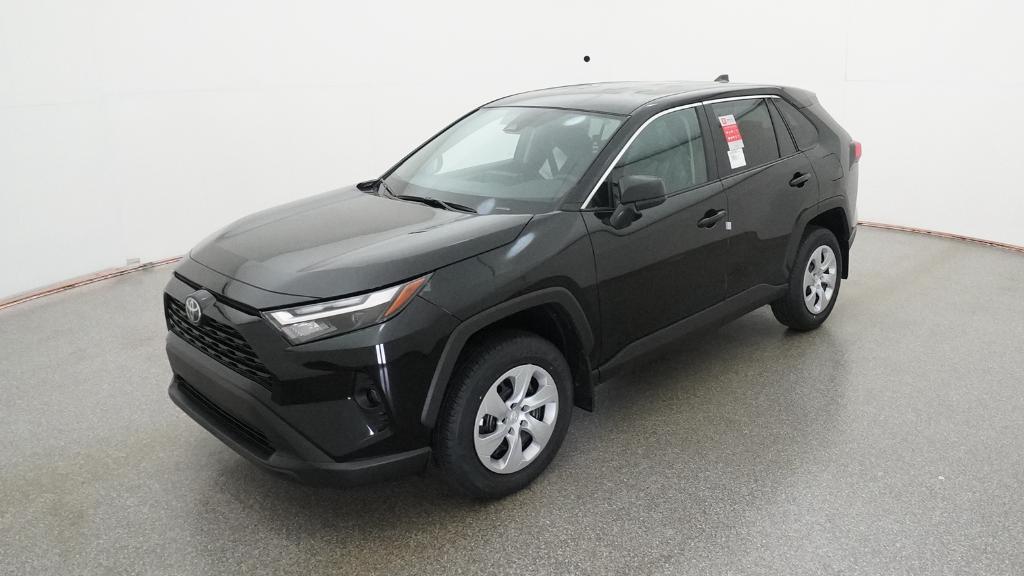 2025 Toyota RAV4 LE's photo