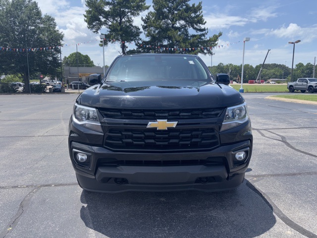 2022 Chevrolet Colorado LT photo 2