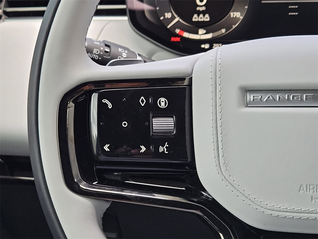 2025 Land Rover Range Rover Sport SE photo 24