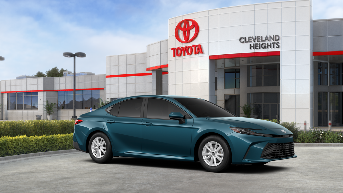 2026 Toyota Camry LE photo 14