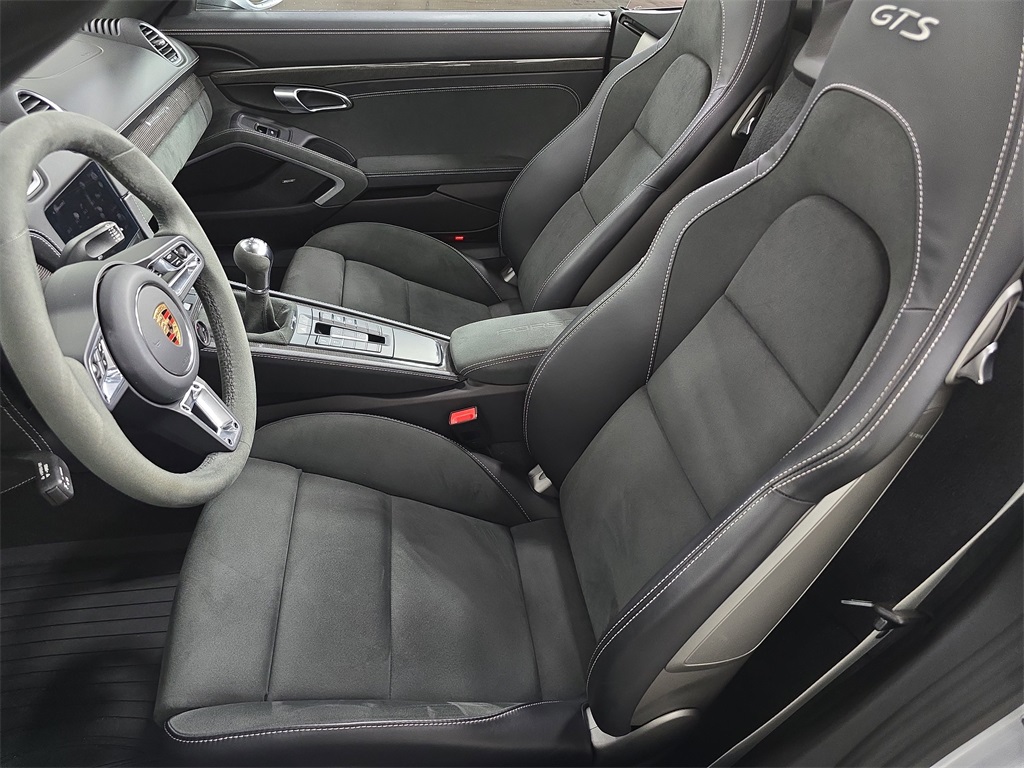 2025 Porsche Boxster GTS 4.0 photo 5