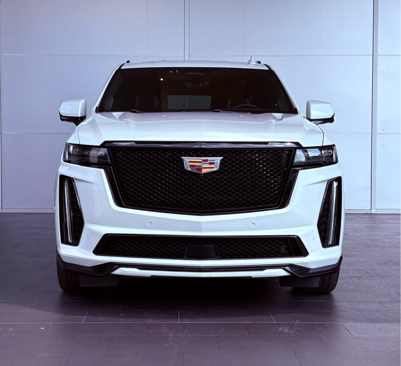 2023 Cadillac Escalade ESV Platinum photo 2