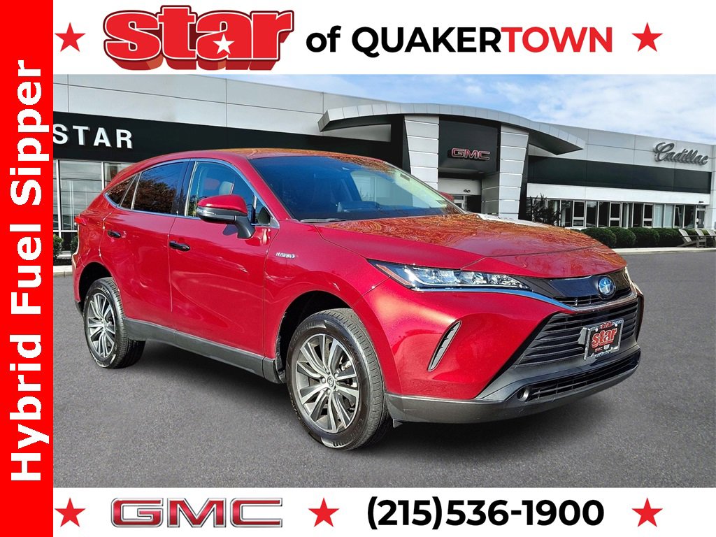 2021 Toyota Venza LE's photo