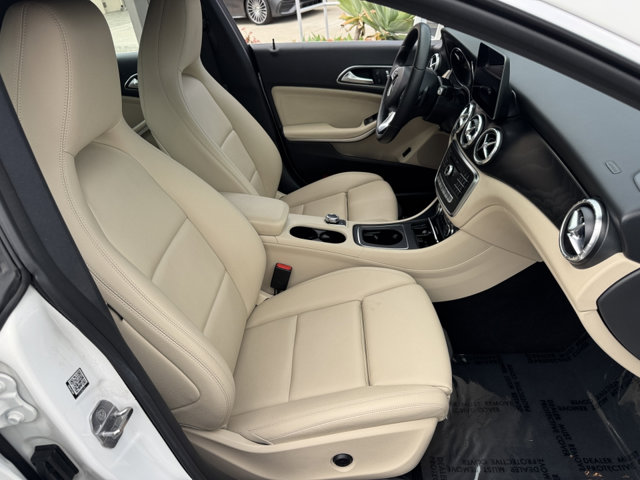 2018 Mercedes Benz CLA 250 photo 6