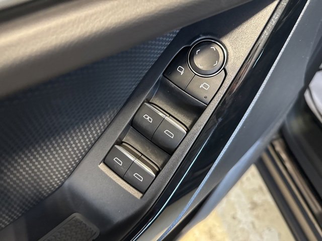 2026 Chevrolet Equinox RS photo 4