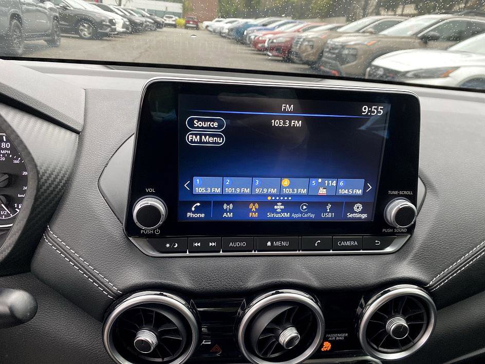 2024 Nissan Sentra SV photo 11