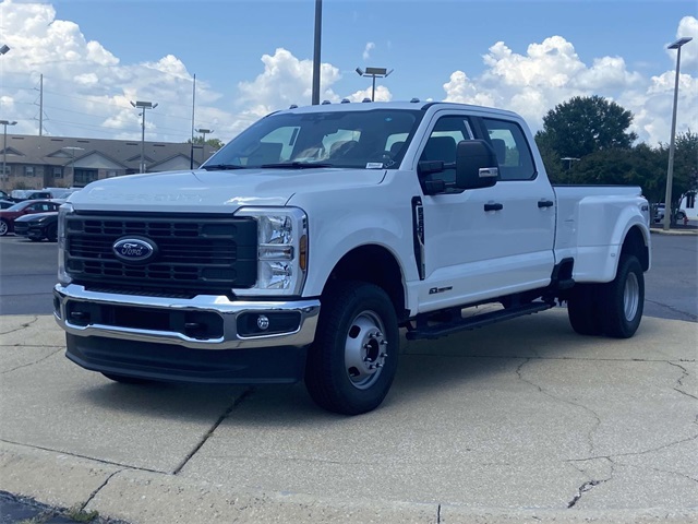 2025 Ford F-350 photo 5