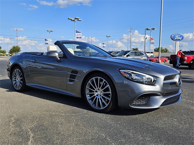 2017 Mercedes Benz SL 550 photo 11