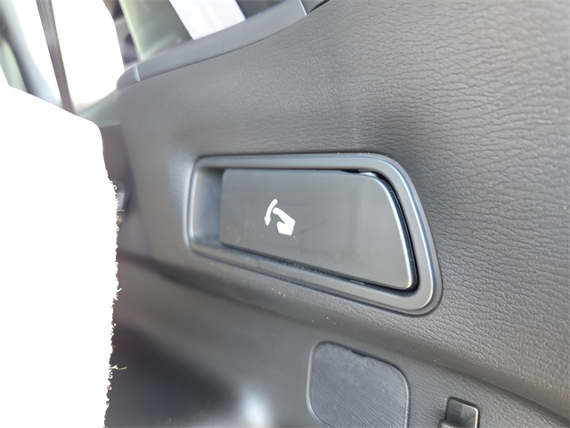 2024 Mitsubishi Outlander SE photo 18