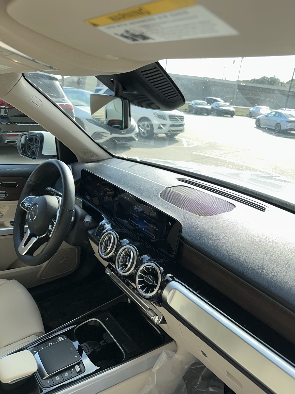 2023 Mercedes Benz EQB 300 4MATIC photo 6