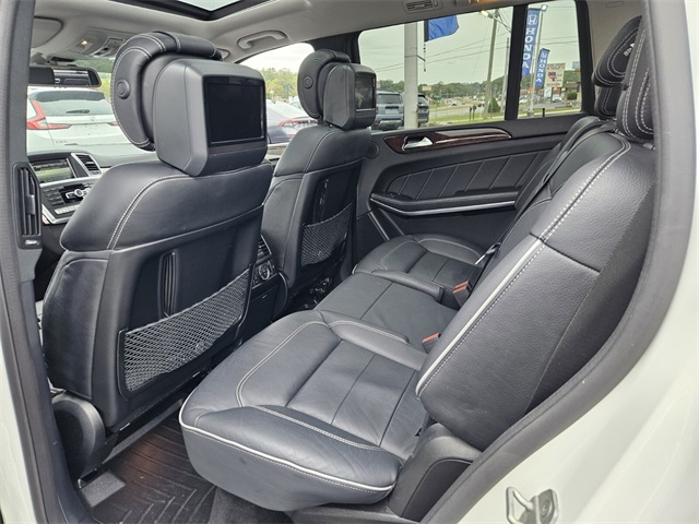 2014 Mercedes Benz GL 550 photo 11