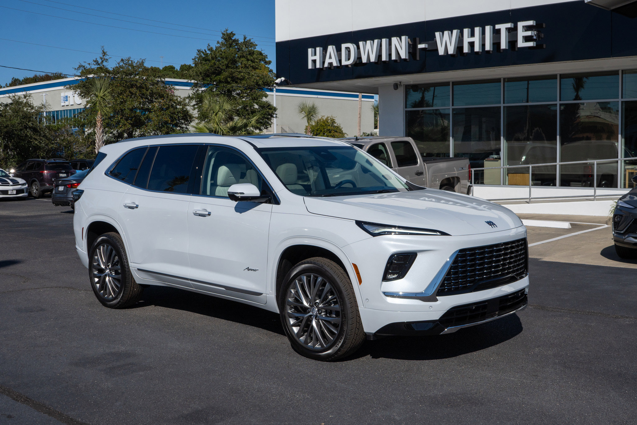 2026 Buick Enclave Avenir's photo