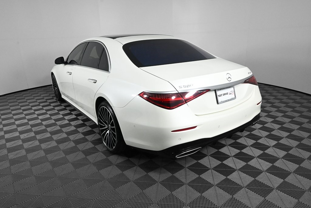 2022 Mercedes Benz S 580 4MATIC photo 3