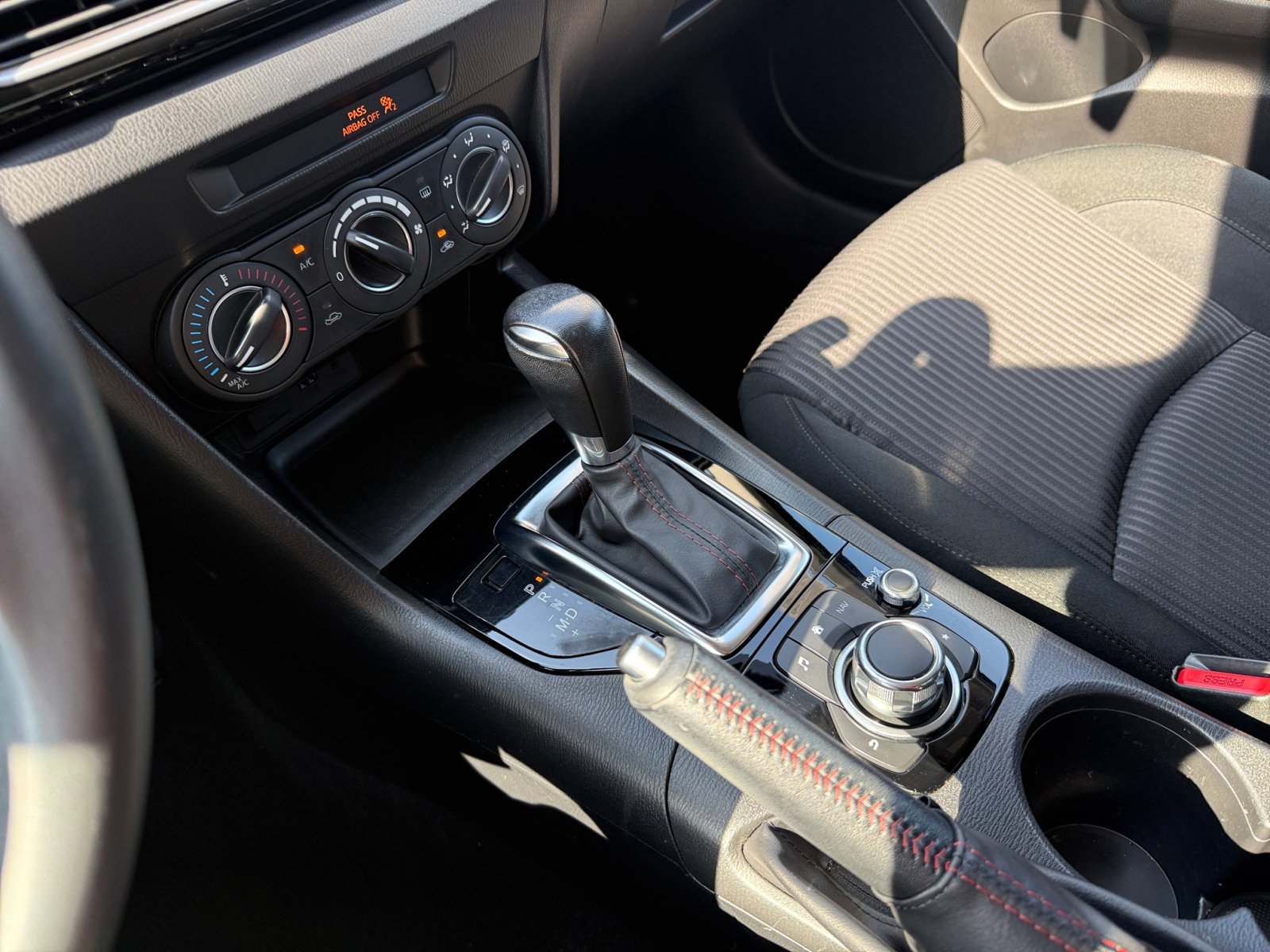 2015 Mazda Mazda3 Touring photo 13