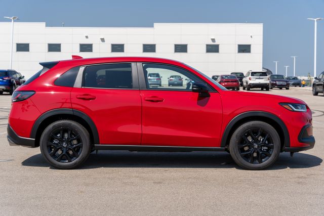 2025 Honda HR-V Sport photo 6