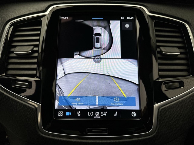 2025 Volvo XC90 AWD Plus photo 7
