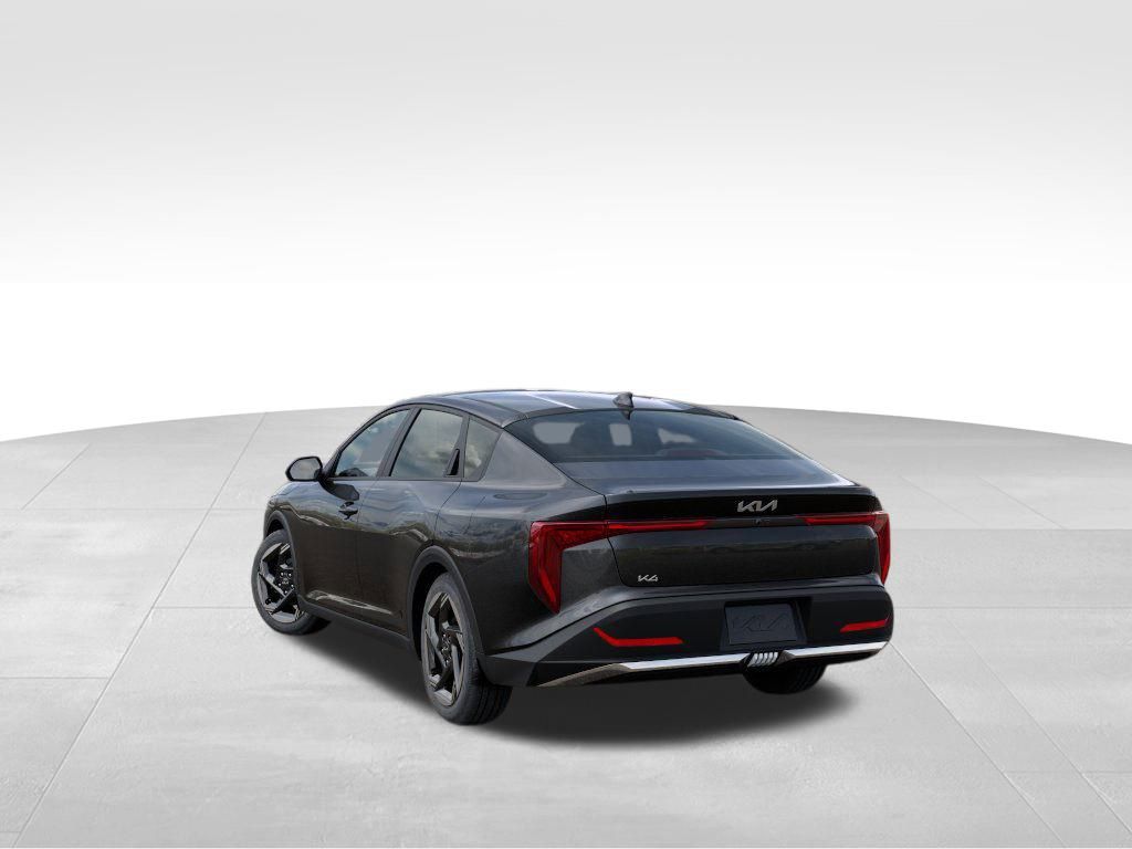 2025 Kia K4 EX photo 3