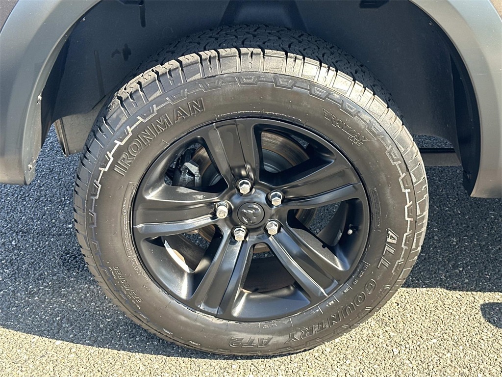 2022 Ram 1500 Classic Warlock photo 10