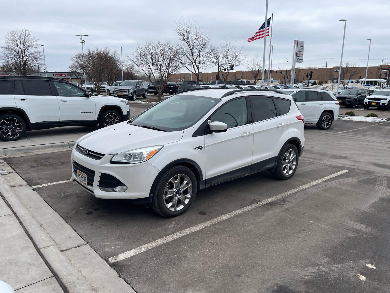 Used 2014 Ford Escape SE with VIN 1FMCU9G93EUC51777 for sale in Brooklyn Park, MN