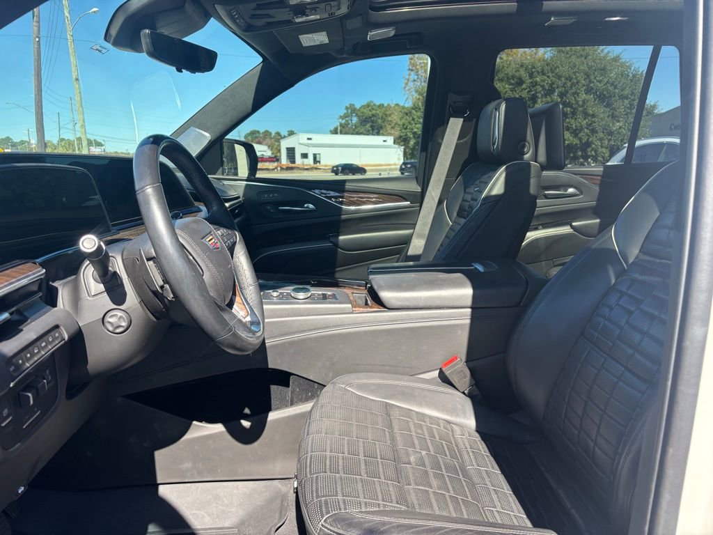 2021 Cadillac Escalade Sport Platinum photo 4